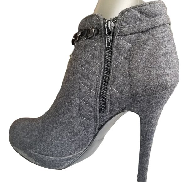 Platform stiletto ankle booties size 7.5 gray quilted - Picture 5 of 12